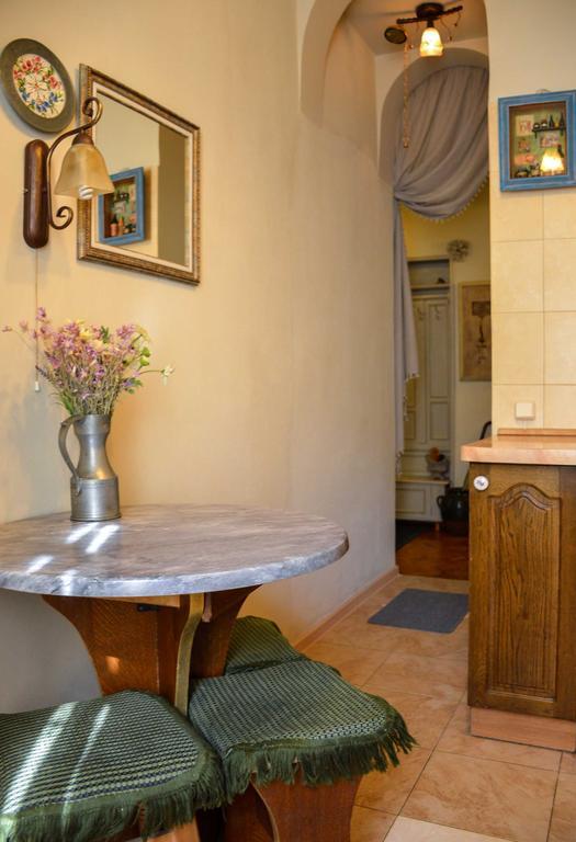 Vintazhnaya Apartment Odessa Eksteriør billede
