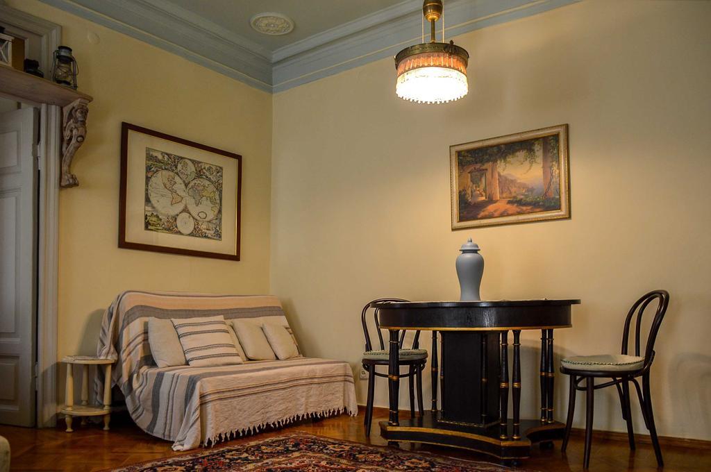 Vintazhnaya Apartment Odessa Eksteriør billede